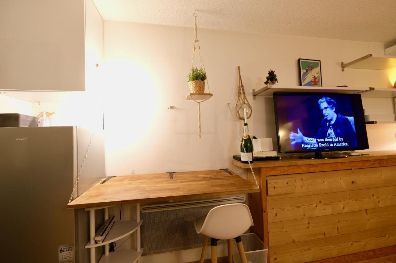 Cozy Chamonix Ski Studio With Mountain Views Екстер'єр фото