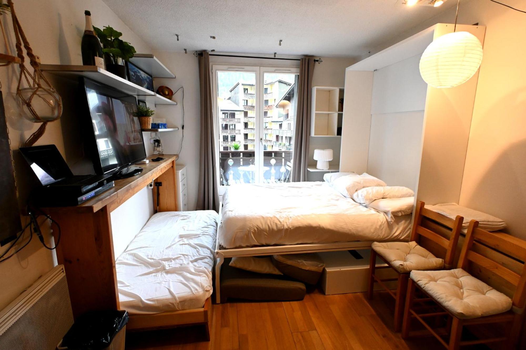 Cozy Chamonix Ski Studio With Mountain Views Екстер'єр фото